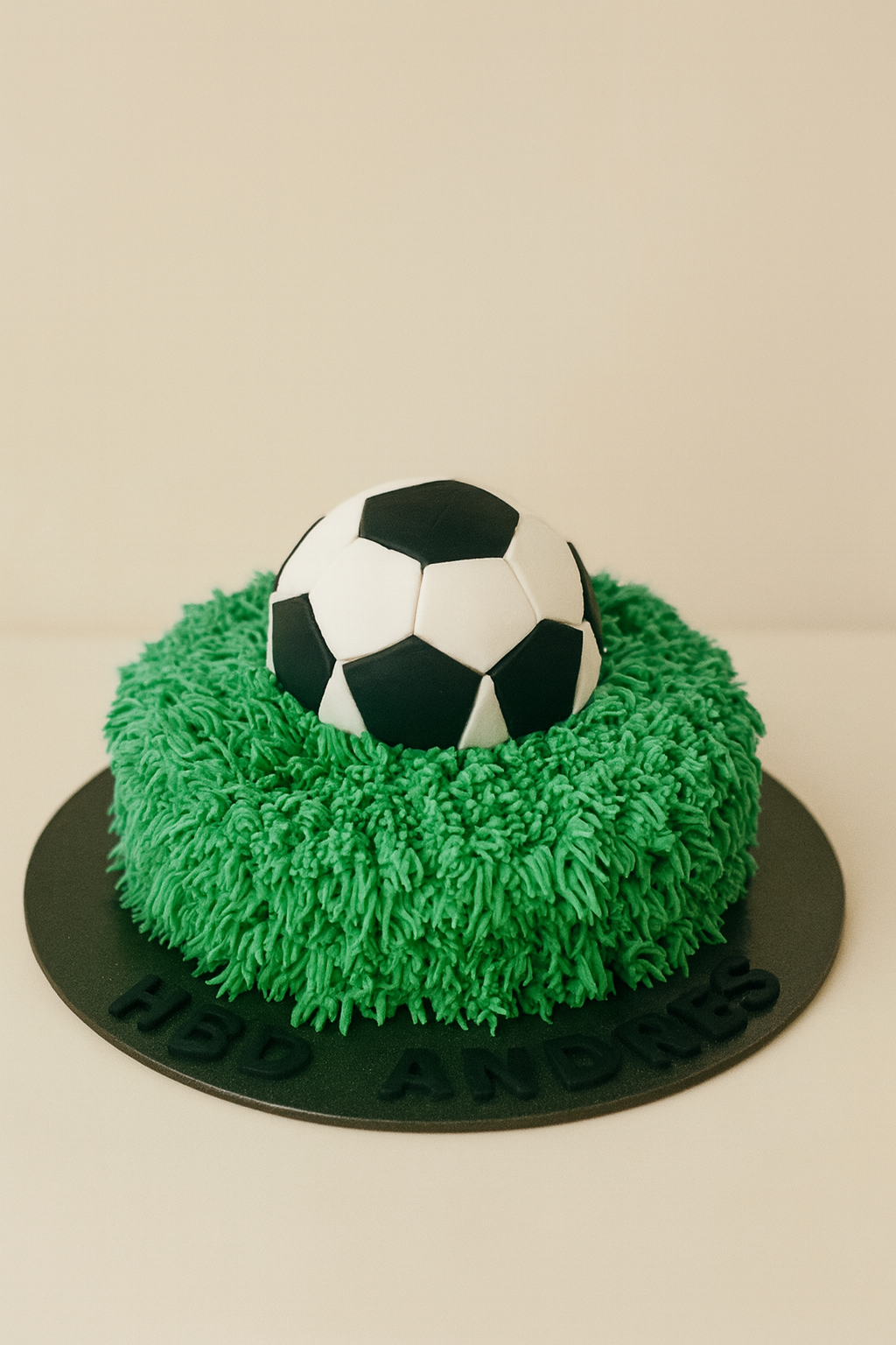 Custom Signature Cake – Elegant Designs with Ganache or Fondant Finish