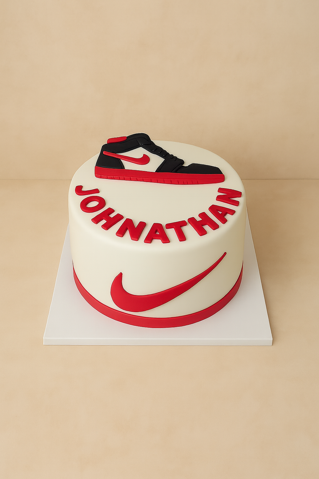 Custom Signature Cake – Elegant Designs with Ganache or Fondant Finish